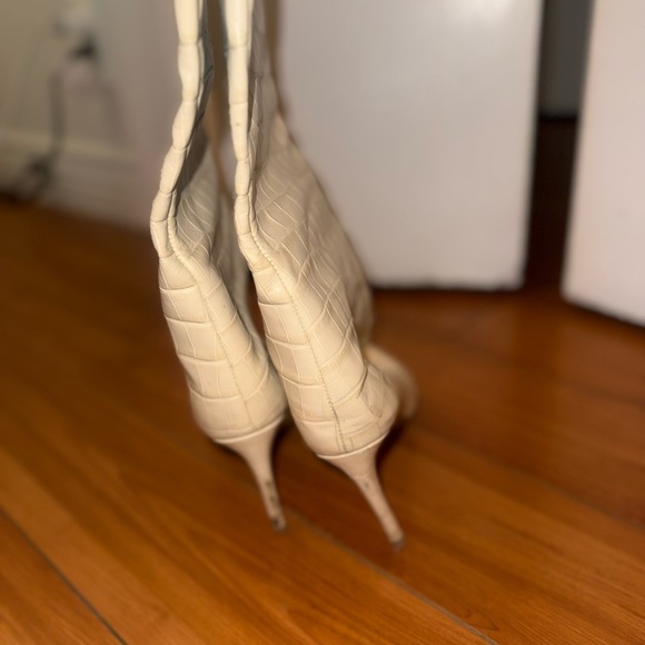 SCHUTZE Cream Croc-Embossed Women's Boots - Picture 3 of 6